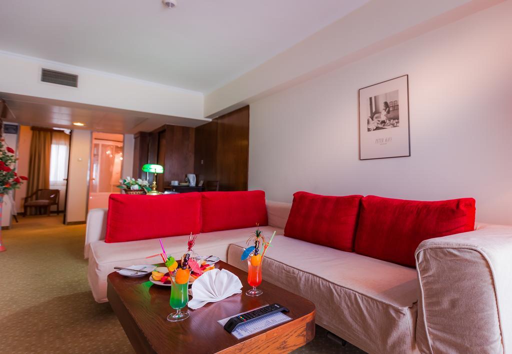 Derici Hotel Kusadası Esterno foto